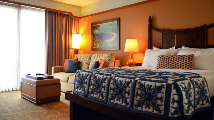 Disney Aulani Ko Olina Hawaii Disney Vacation Club Studio Room (1)