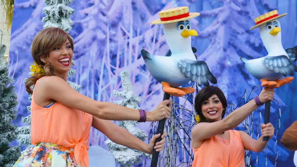 Olaf Summer Cooldown at Disney's Hollywood Studios in Walt Disney World #coolestsummerever #frozenfun