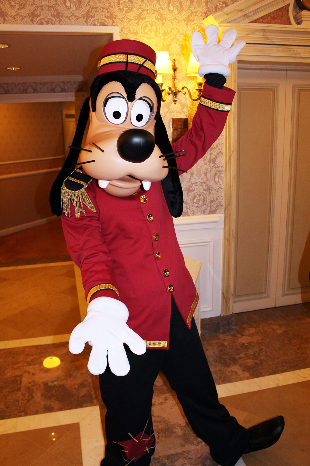 tipping bellhop tipping bellhop