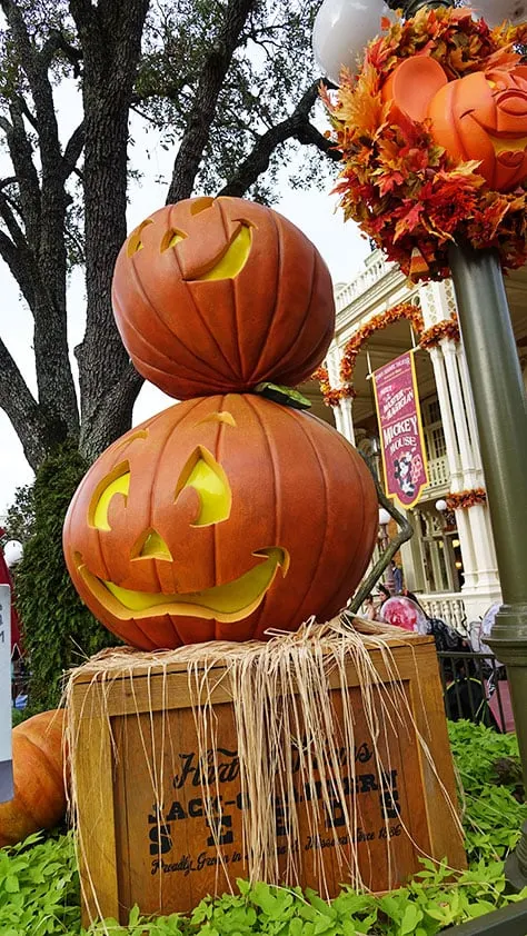 Mickey's Not So Scary Halloween Party at Walt Disney World's Magic Kingdom 2015 (9)