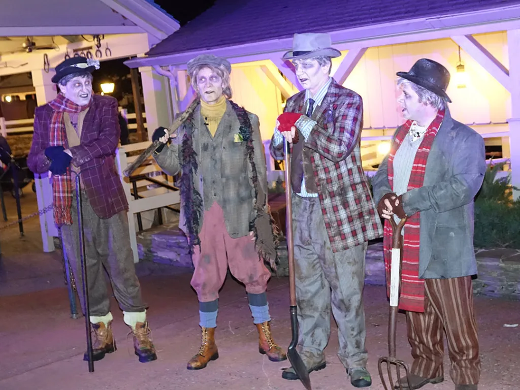 DVC 25th Anniversary Party at Magic Kingdom in Disney World Cadaver Dans