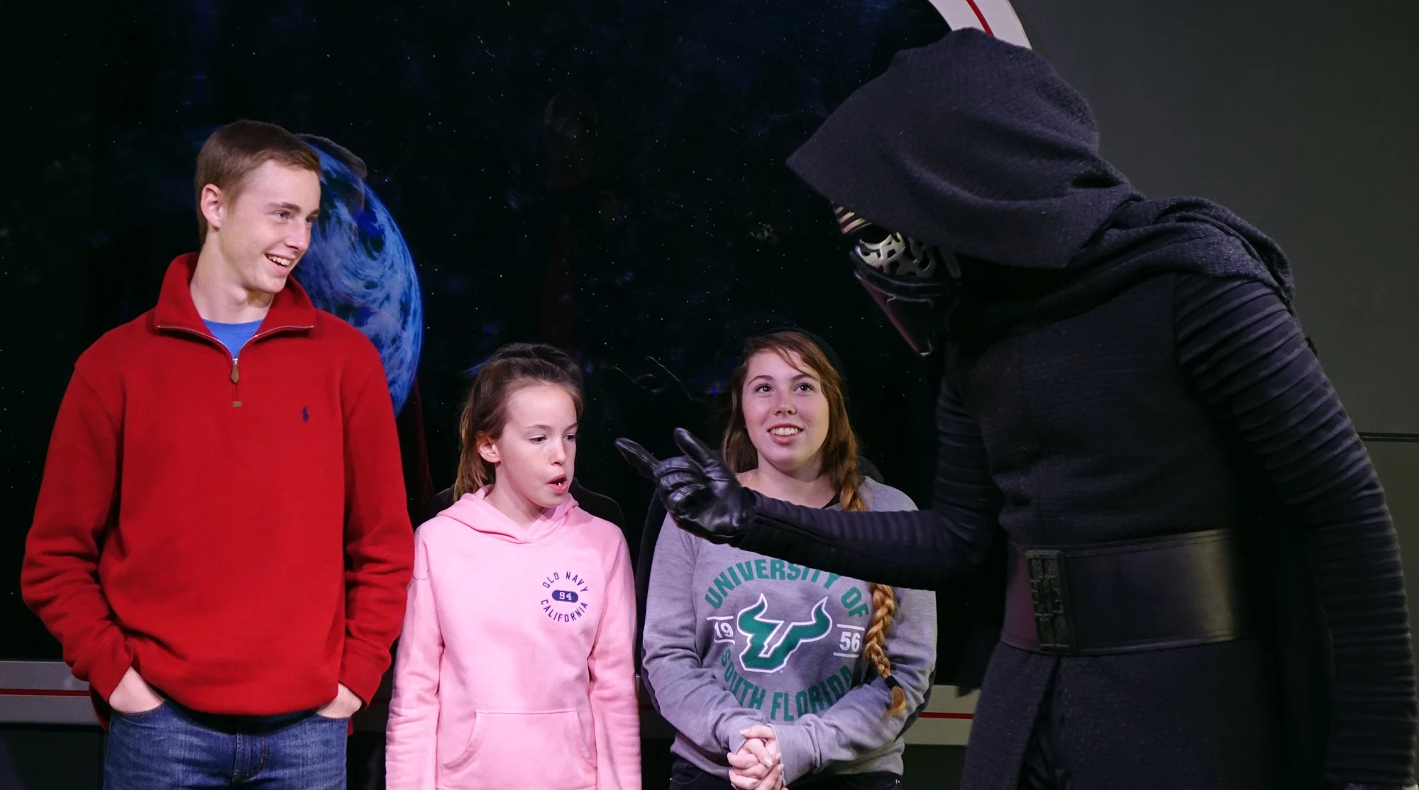 Star Wars Launch Bay Kylo Ren meet and greet 2