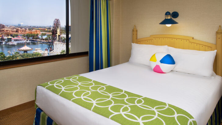 Disneyland offering Spring Room Discounts