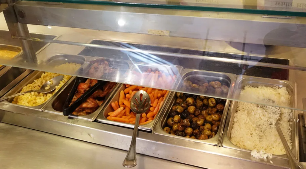 Minnie's Springtime Dine at Hollywood and Vine in Hollywood Studios (28)