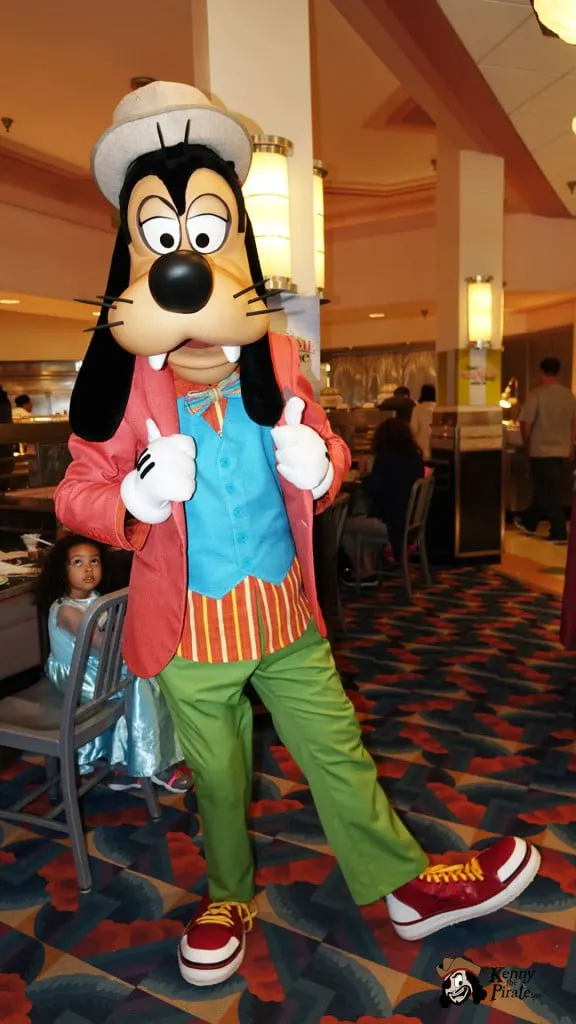 Minnie's Springtime Dine at Hollywood and Vine in Hollywood Studios (47)