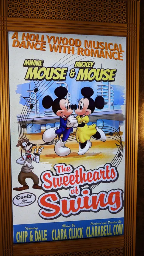Mickey Mouse and Minnie Mouse in Red Carpet Dreams at Hollywood Studios in Walt Disney World (22)