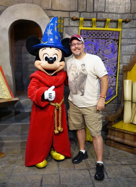 Mickey Mouse and Minnie Mouse in Red Carpet Dreams at Hollywood Studios in Walt Disney World (33)