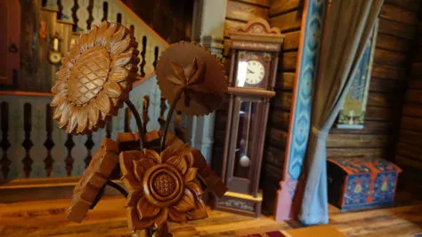 Meet Anna and Elsa at the Royal Summerhus in Epcot (13)