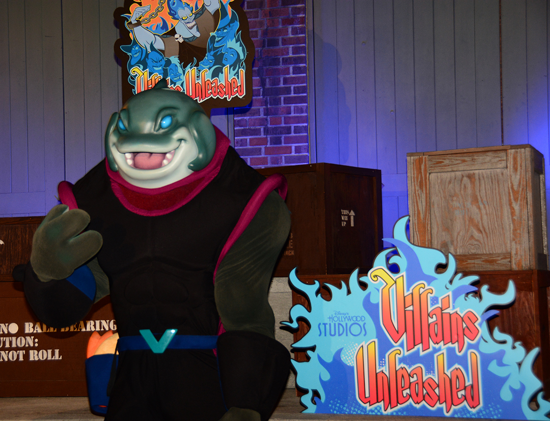 Photos of many rare Walt Disney World characters from 2014 Villains Unleashed
