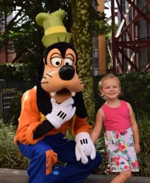 Goofy at Hollywood Studios Alanaexplains (1)