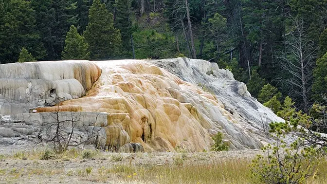 Yellowstone Day 2 Mammoth Hot Springs Terraces
