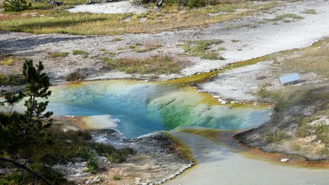 Yellowstone Day 6 West Thumb