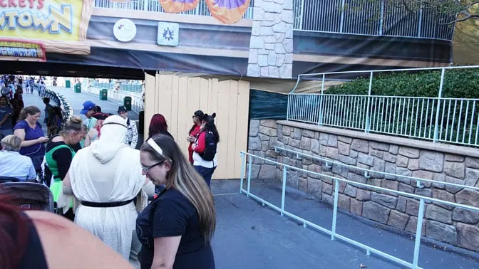 disneyland-mickeys-halloween-party-2016-b