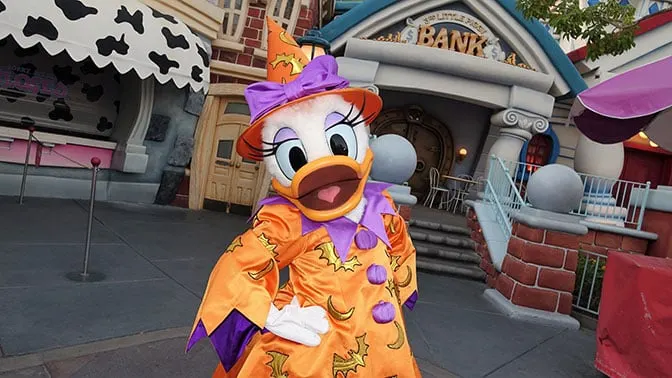 disneyland-mickeys-halloween-party-2016-h1