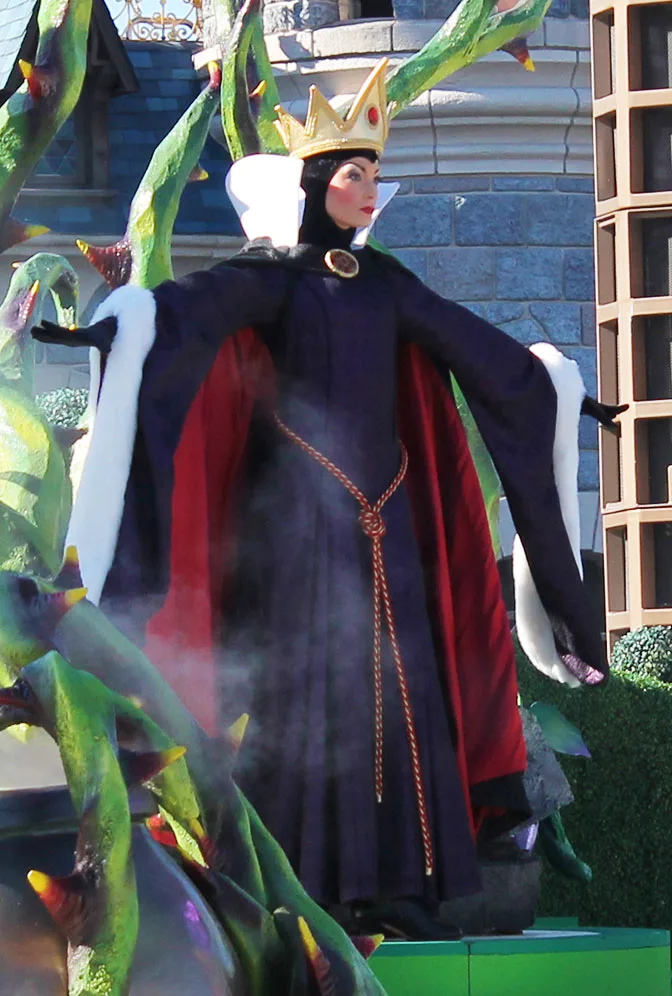 halloween-time-at-disneyland-paris-22