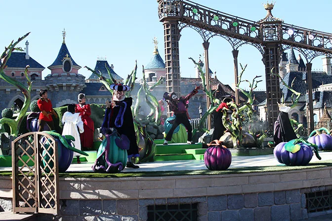 halloween-time-at-disneyland-paris-25
