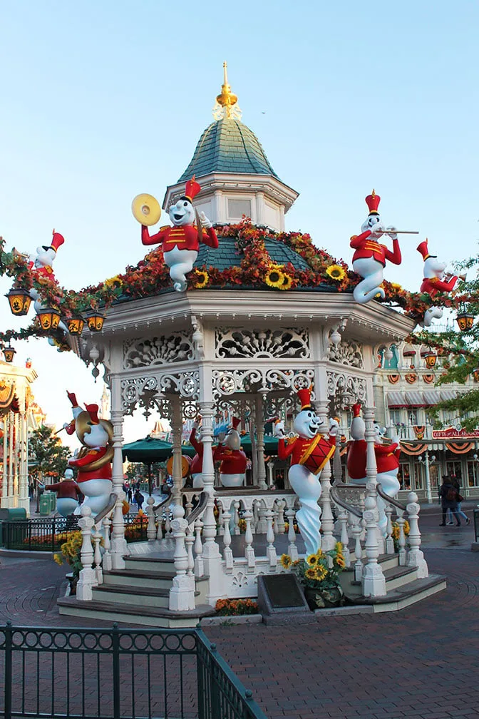halloween-time-at-disneyland-paris-44