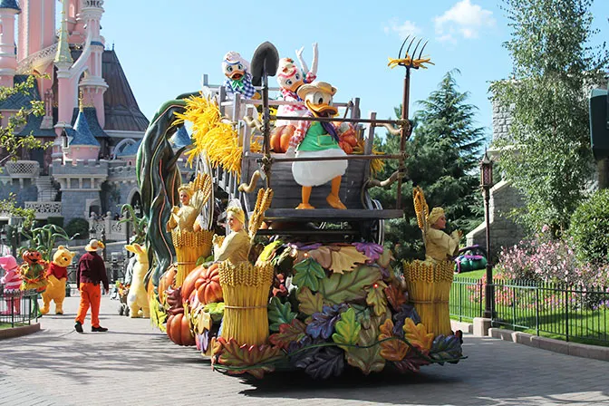 halloween-time-at-disneyland-paris-7