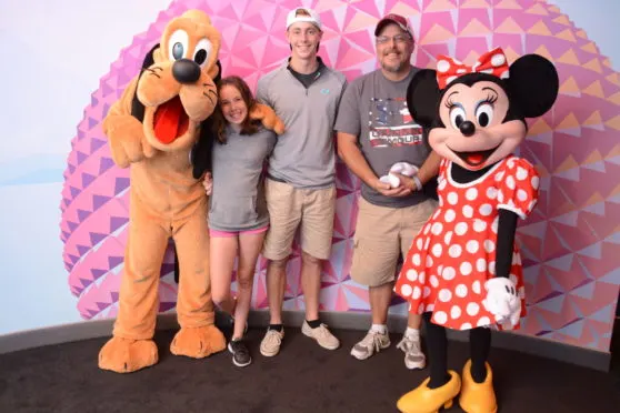 Epcot Chase Disney Visa character meet NEW location!
