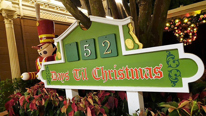 Magic Kingdom transforms for Christmas