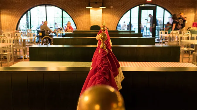 PizzeRizzo Restaurant in Hollywood Studios at Walt Disney World