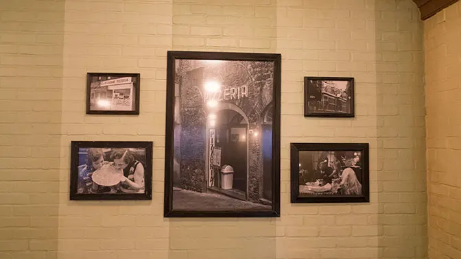 PizzeRizzo Restaurant in Hollywood Studios at Walt Disney World