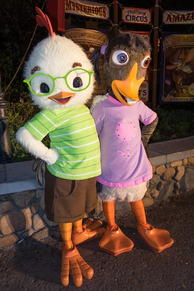 Disney Vacation Club Moonlight Madness 2017 Chicken Little Abby Mallard