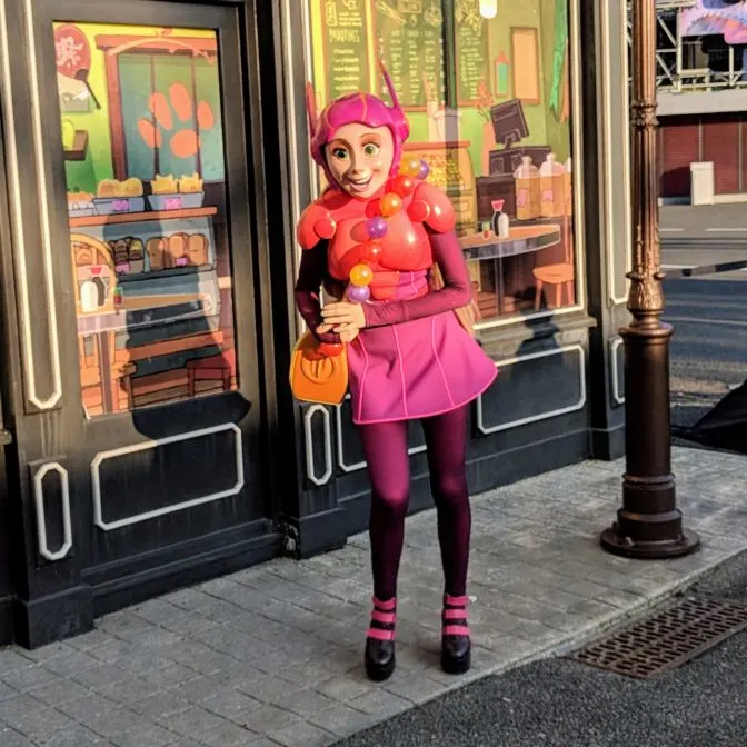 Honey-Lemon-1-at-Fandaze-in-Disneyland-Paris-2018.jpg