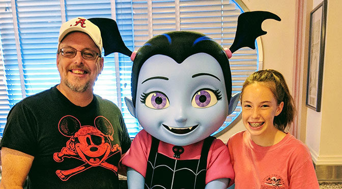 Review Hollywood and Vine Disney Junior Play n Dine Breakfast with Vampirina