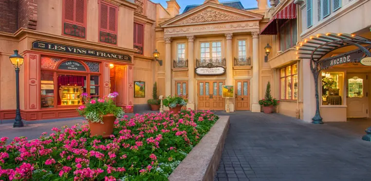 Impressions de France Closing for Refurbishment