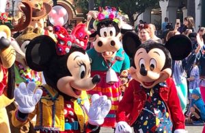 Top 5 Christmas Must-Do Experiences at California Adventure