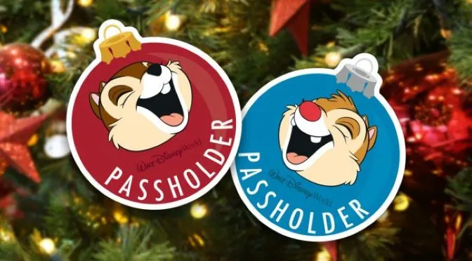 Sneak Peek: New Annual Passholder Christmas Magnet Set!