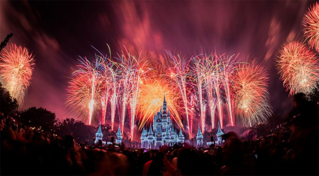 Schedule for New Year's Eve Around the Disney Parks 2019