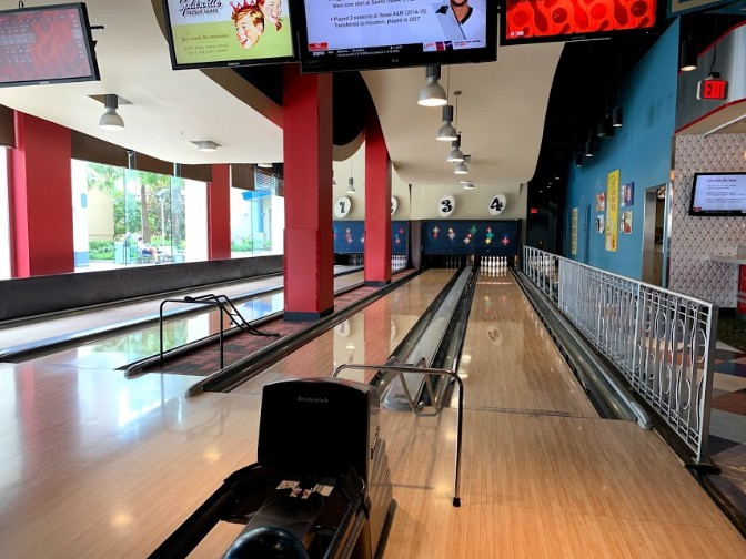 Splitsville Raises Standard for Bowling Alleys