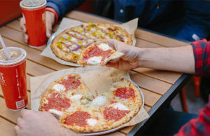 Blaze Pizza in Disney Springs Offers Online Ordering!