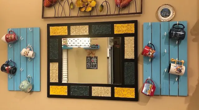 Disney-fy Your Down Time: DIY Mug Display