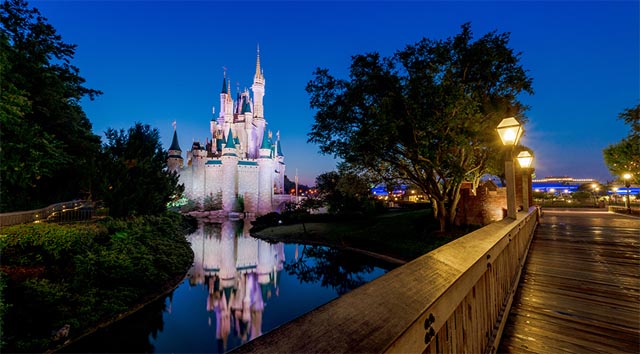 BREAKING: Disney World and Disneyland Closed Indefinitely