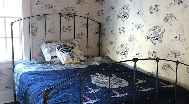 Creating the Perfect Star Wars Bedroom: A Photo Tour