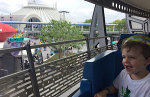6 Unique Photos to Take of your Child at Disney World