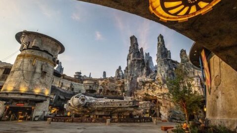 The Sun Awakens at Star Wars: Galaxy’s Edge