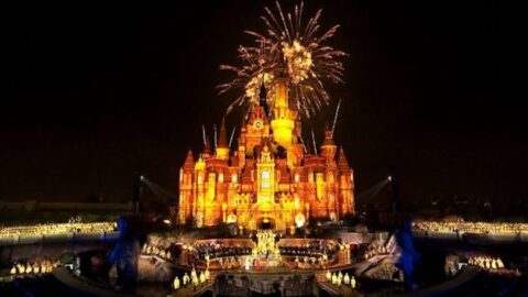 Watch: Shanghai Disneyland’s  Nighttime Fireworks