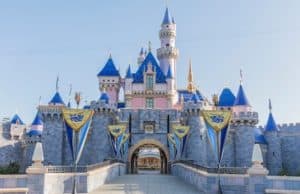 BREAKING: Disneyland Pushes Back Park Opening