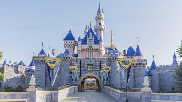 Disneyland Guests Now Must Confirm, Cancel, or Modify Reservation
