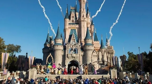 Refurbishment Resumes for Cinderella Castle at Magic Kingdom