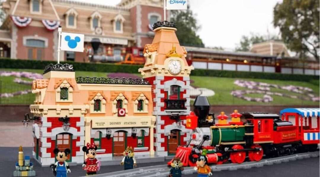 Unique Offerings at the Disney Springs Lego Store - KennythePirate.com