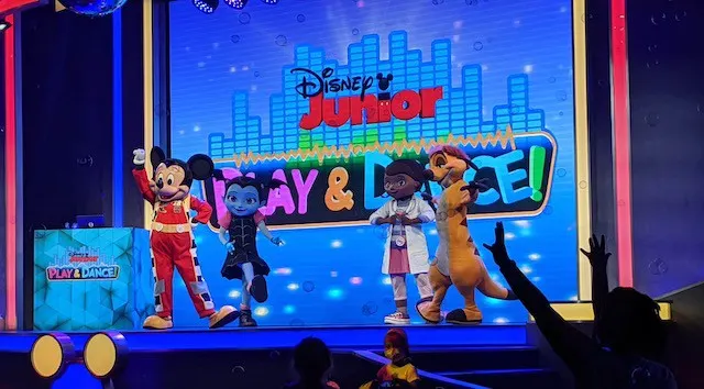 Photos and Videos: All the Details on the New Disney Junior Play and Dance Character Show