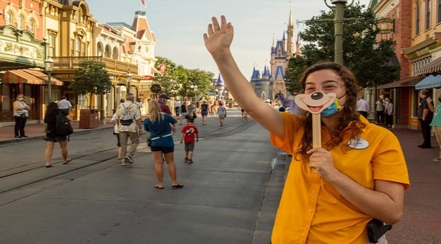 Walt Disney Resort Discount Offer to Cast Members