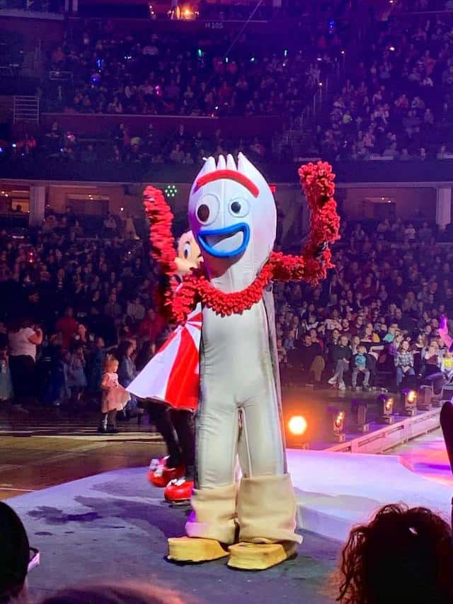 Disney on Ice Is Back With New Dates - KennythePirate.com