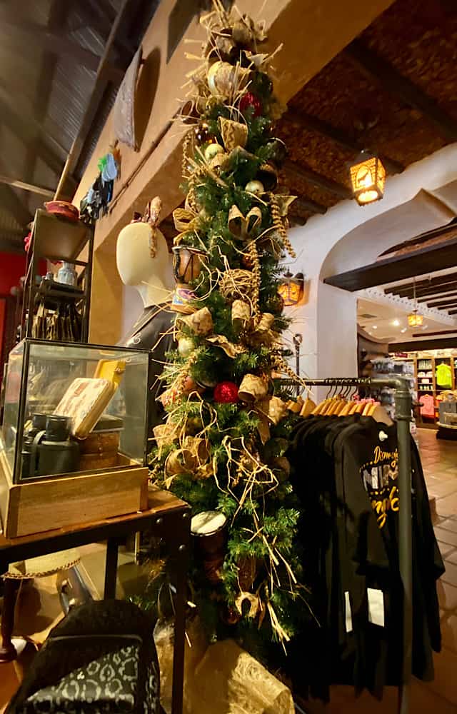 Spectacular New Disney Christmas Decorations and an Attraction Holiday