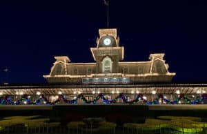 Spectacular New Disney Christmas Decorations and an Attraction Holiday Overlay